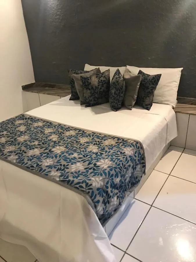 Pousada Mineira Cabo Frio Inn